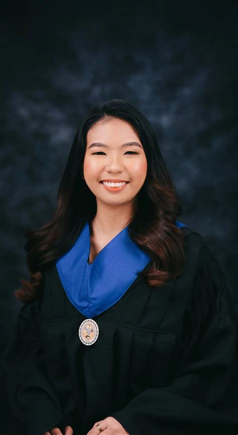 Janella (@janella.